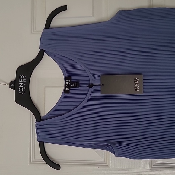 NWT Jones New York Pleated Top ❤️ - Picture 6 of 6